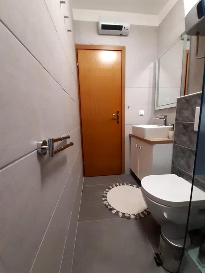 Solis Adriaticum Apartments Jasenice  Exterior photo