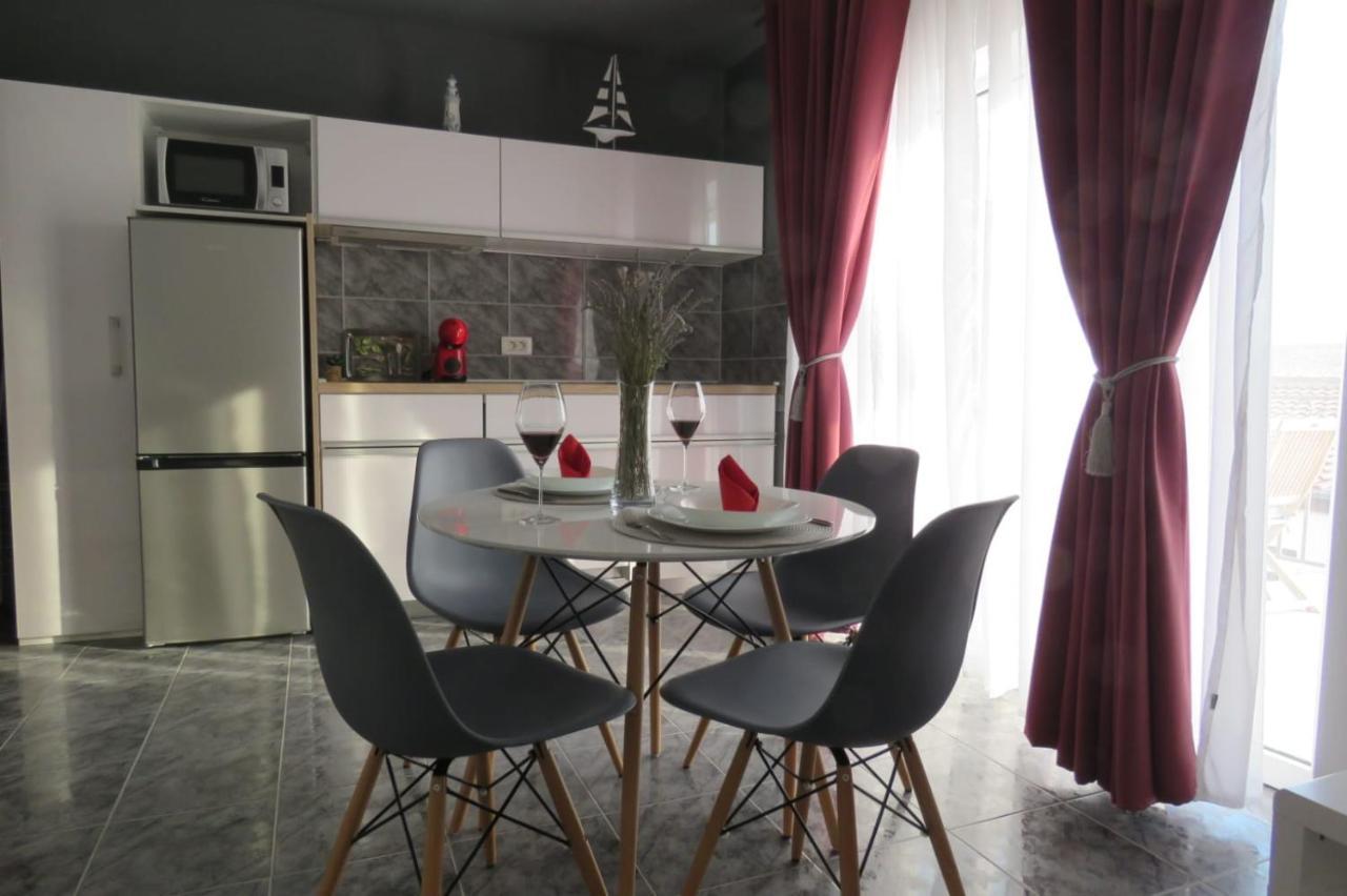 Solis Adriaticum Apartments Jasenice  Exterior photo