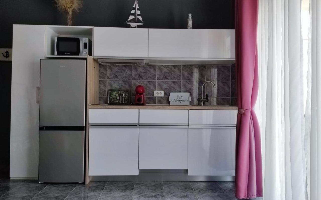 Solis Adriaticum Apartments Jasenice  Exterior photo